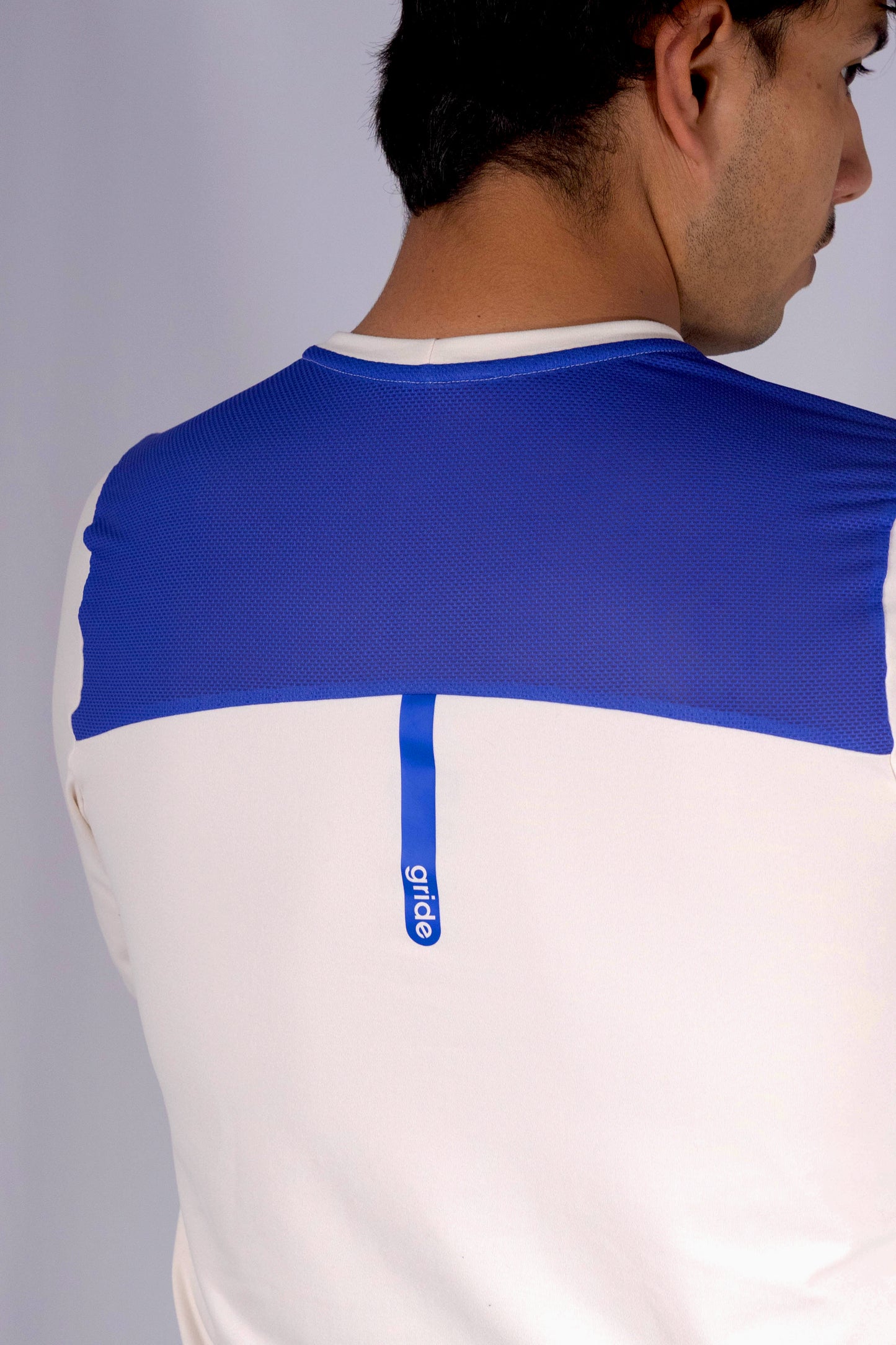 Playera deportiva de manga larga Ivory