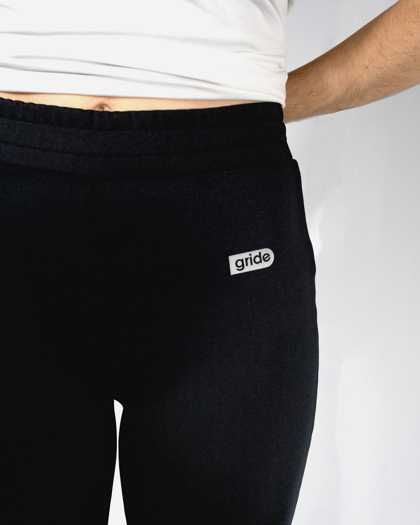 Pants deportivos acampanados Negro