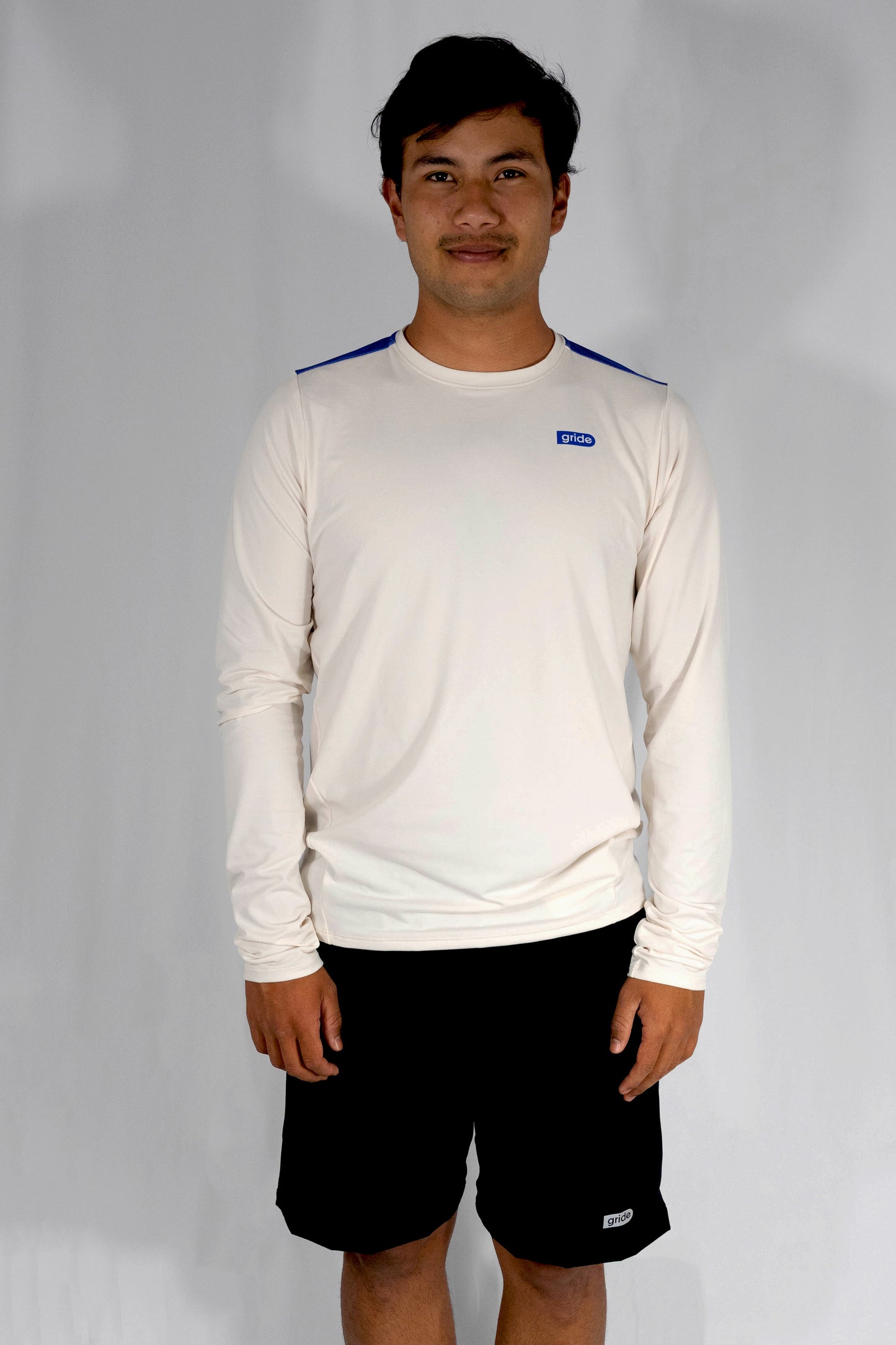 Playera deportiva de manga larga Ivory