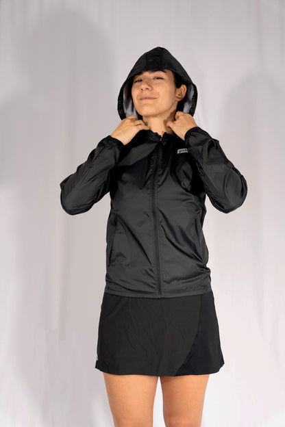 Rompevientos deportivo con gorro fit holgado