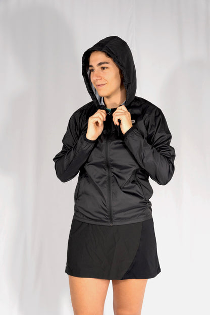 Rompevientos deportivo con gorro fit holgado