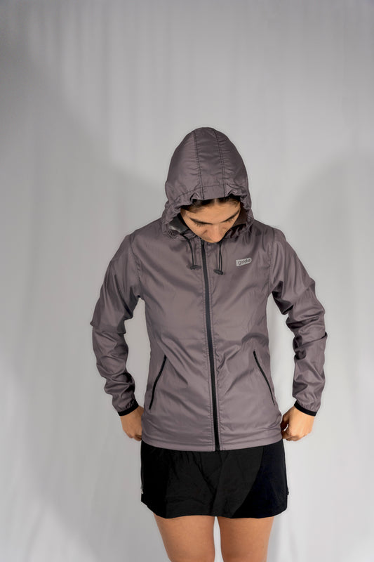 Rompevientos deportivo con gorro fit holgado