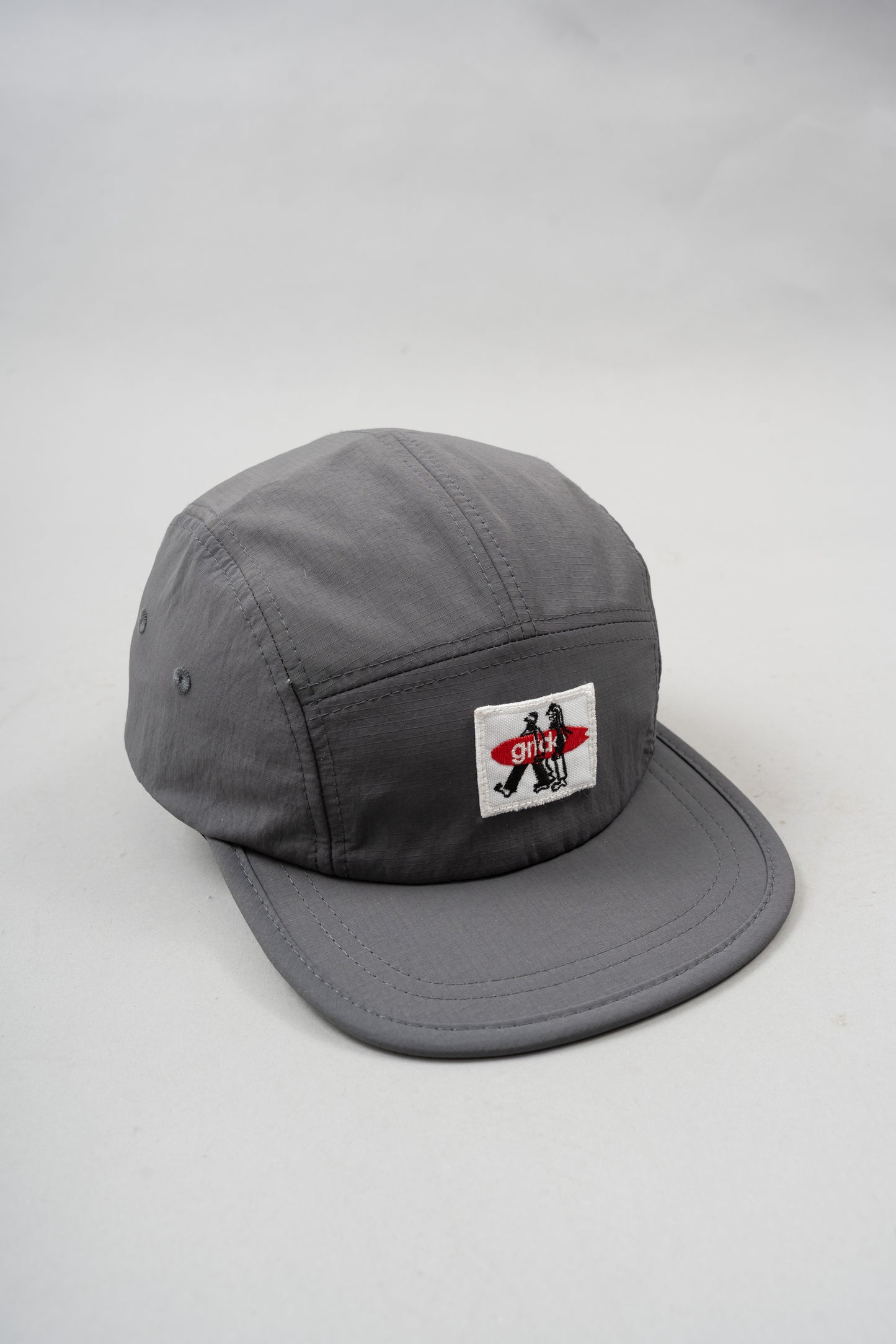 Gorra 5 Paneles Gris