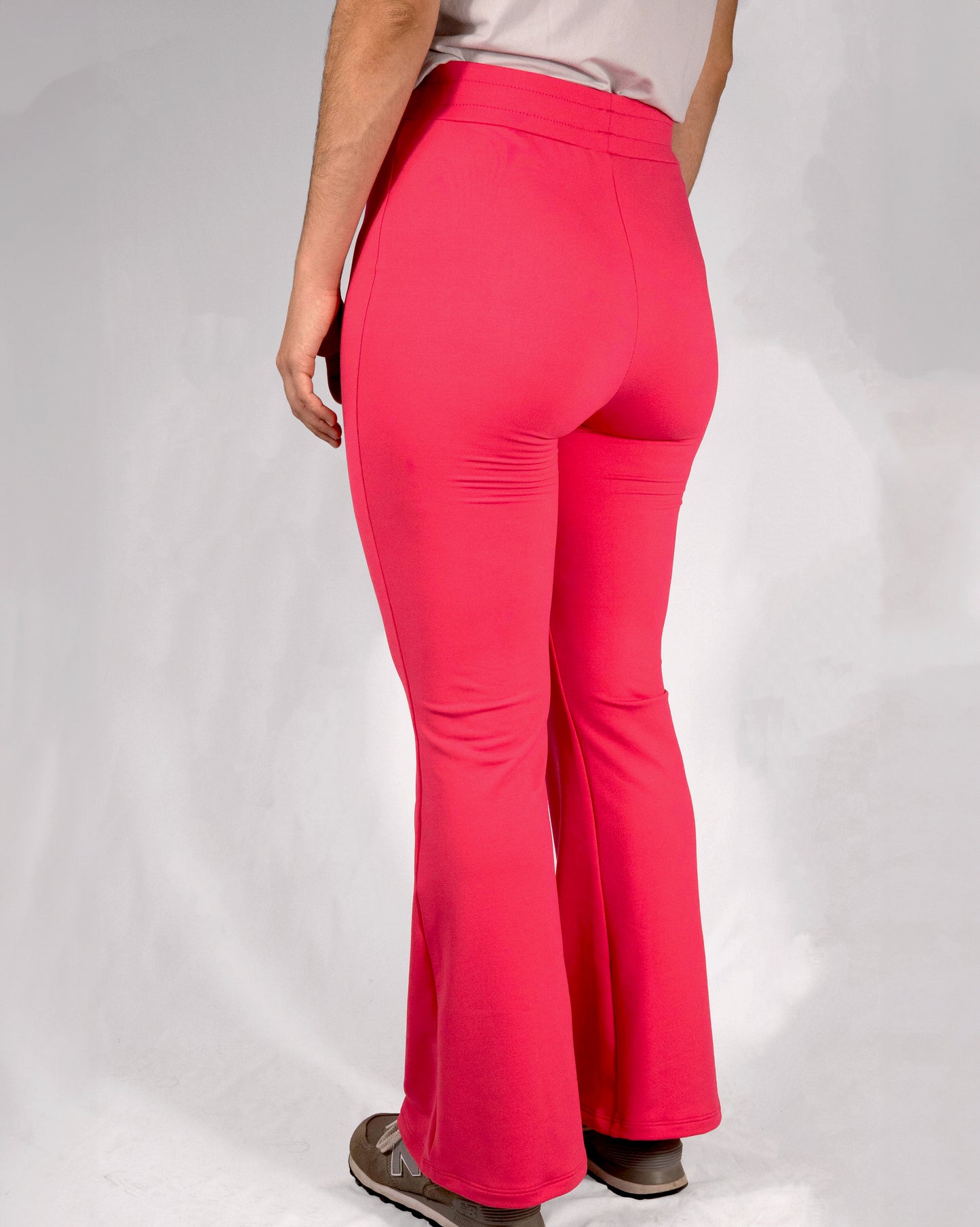 Pants deportivos acampanados Rosa